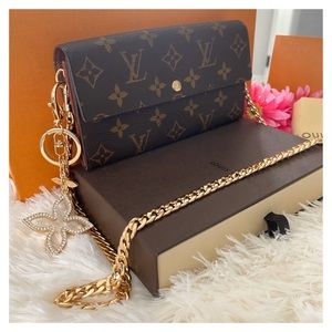 ❤️Louis Vuitton Large Sarah Wallet Small Crossbody